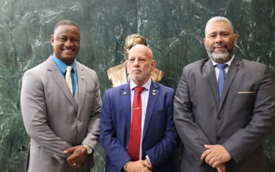 Diretor jurídico da UNIMIL e advogado recebem homenagem na Assembleia Legislativa de Goiás