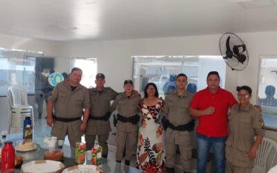 Diretora de articulação política da UNIMIL juntamente com o Comandante do 20º BPM realiza café na manhã na Policlínica em Valparaíso