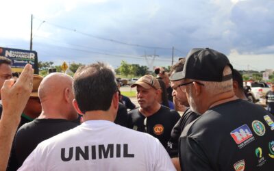 UNIMIL e entidades militares realizam manifestação pacífica em frente a ALEGO